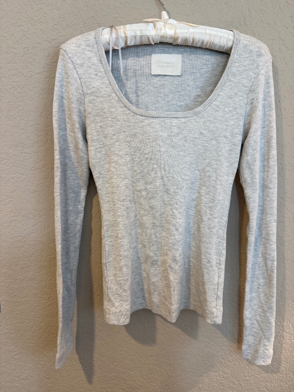 Citizens Of Humanity Cream Scoop Neck Long Sleeve Top